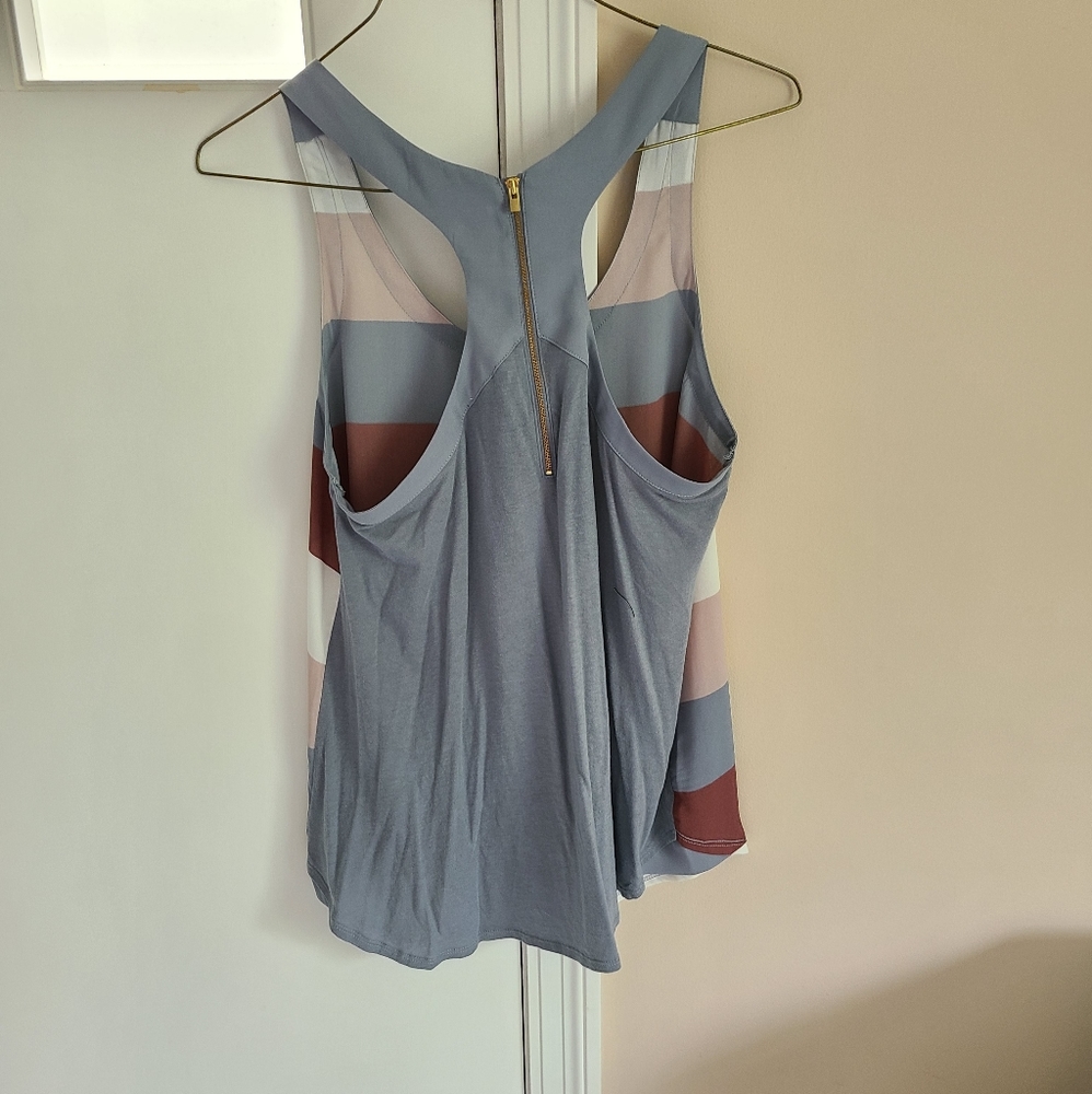 Express Razorback top - Picture 2 of 4